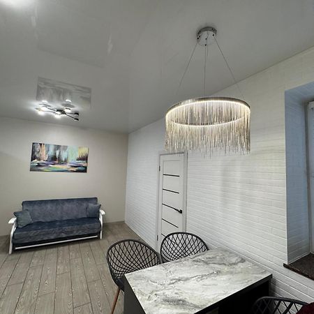 VIP apartment у центрі міста, новобудЖК Театральний,дуже простора Рівне Екстер'єр фото