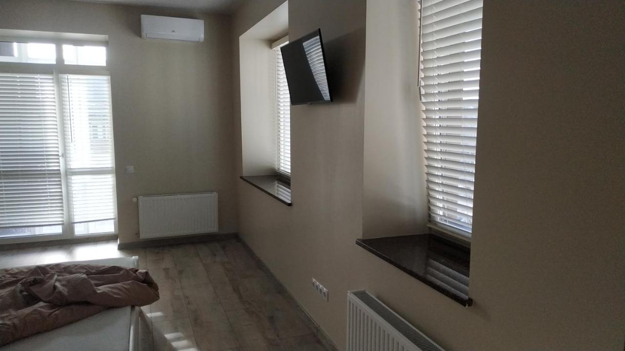 VIP apartment у центрі міста, новобудЖК Театральний,дуже простора Рівне Екстер'єр фото