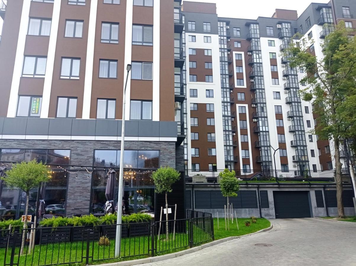 VIP apartment у центрі міста, новобудЖК Театральний,дуже простора Рівне Екстер'єр фото