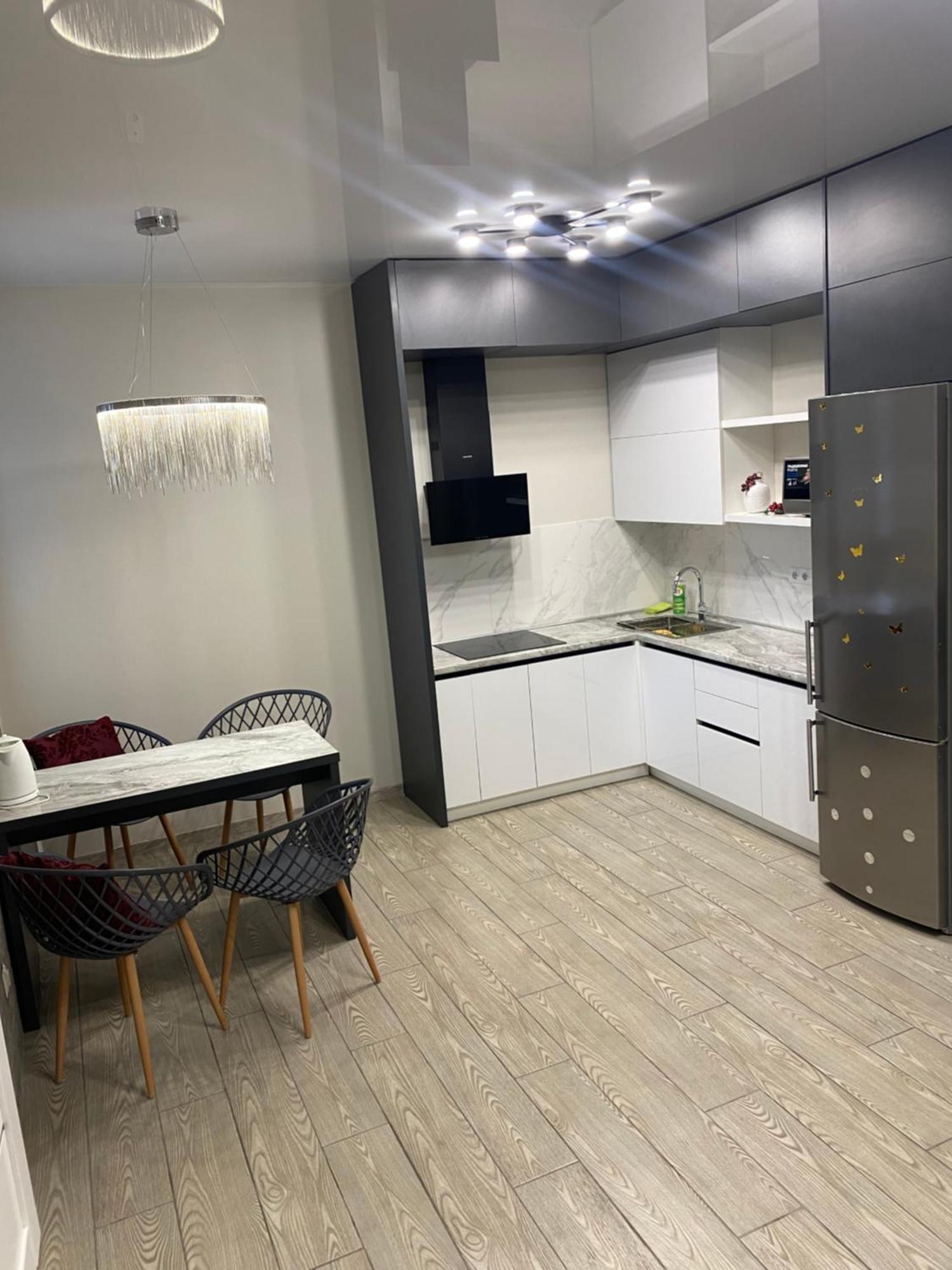VIP apartment у центрі міста, новобудЖК Театральний,дуже простора Рівне Екстер'єр фото