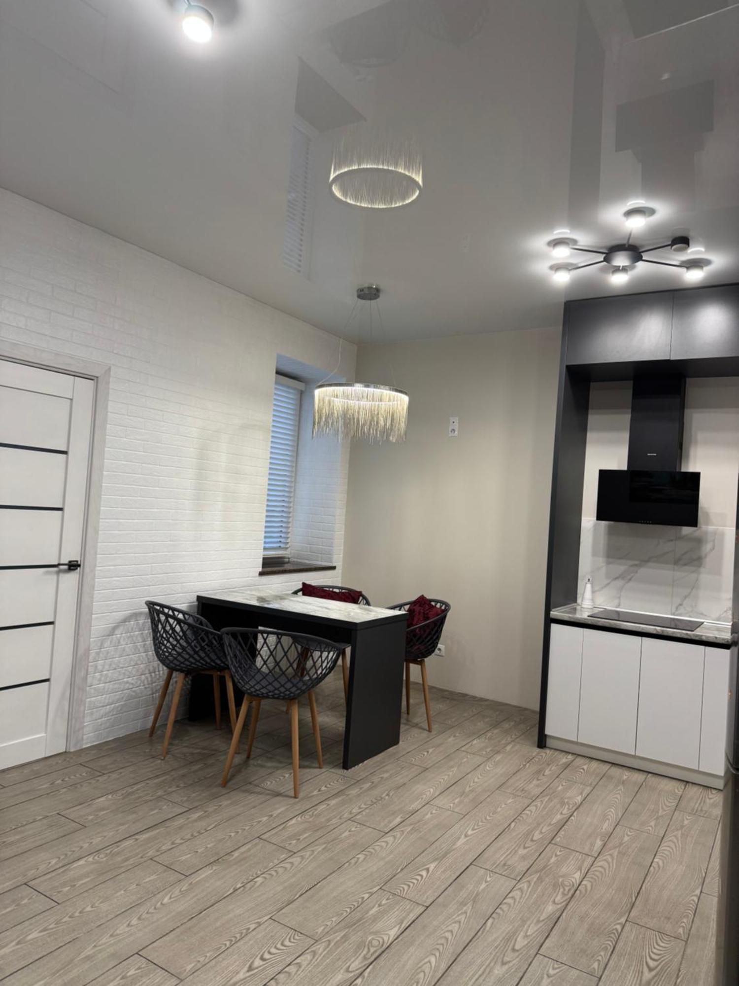 VIP apartment у центрі міста, новобудЖК Театральний,дуже простора Рівне Екстер'єр фото