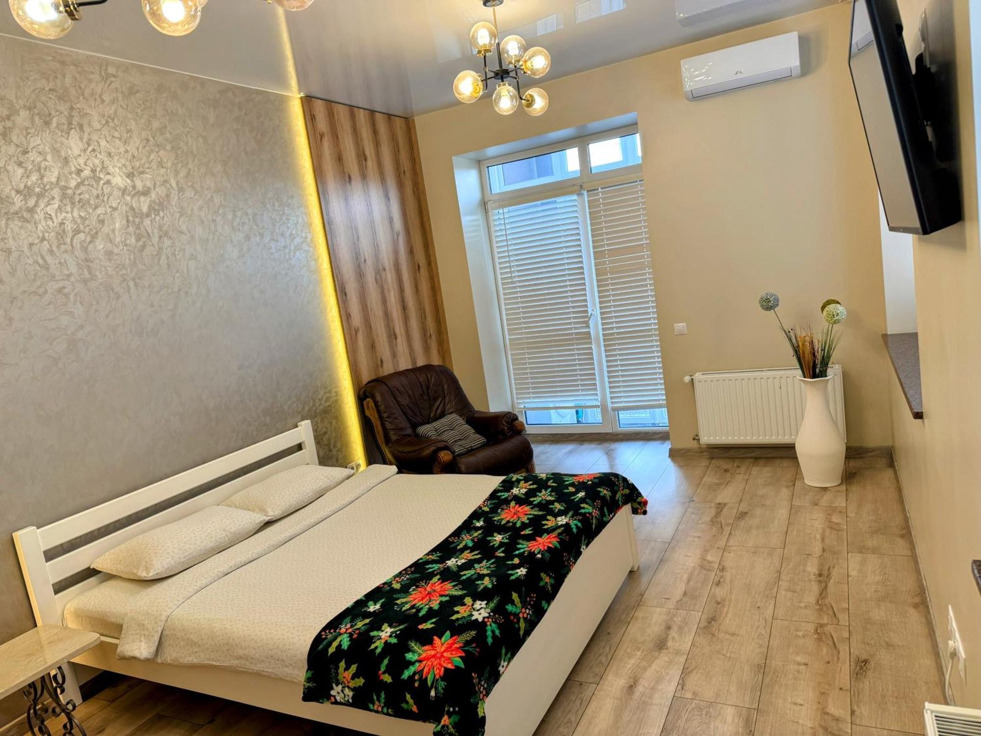 VIP apartment у центрі міста, новобудЖК Театральний,дуже простора Рівне Екстер'єр фото